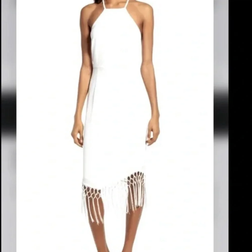 Lulus  Dress - Picture 3 of 9